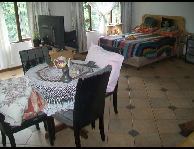 3 BEDROOM FREESTANDING FOR SALE IN PALM BEACH
